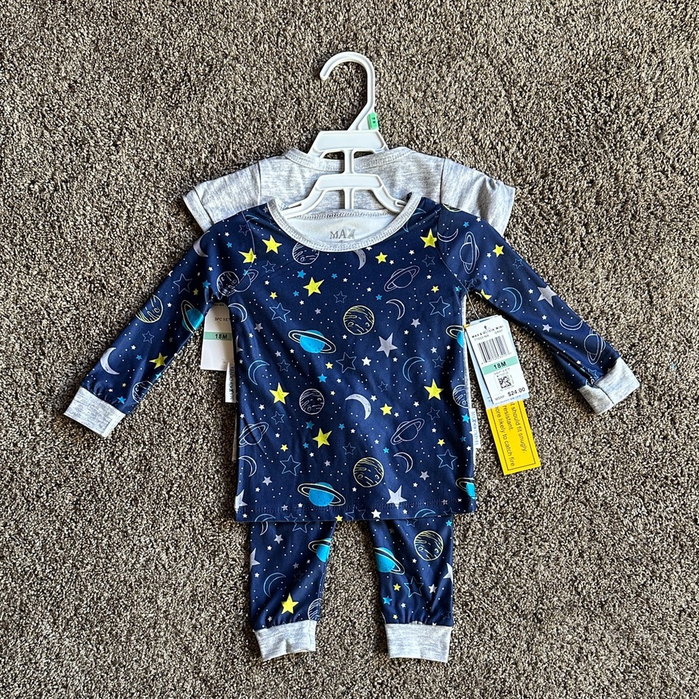 NEW! Max & Olivia Mini 3 Piece - Galaxy Printed Pajamas, Toddler Boy Size 18mons
